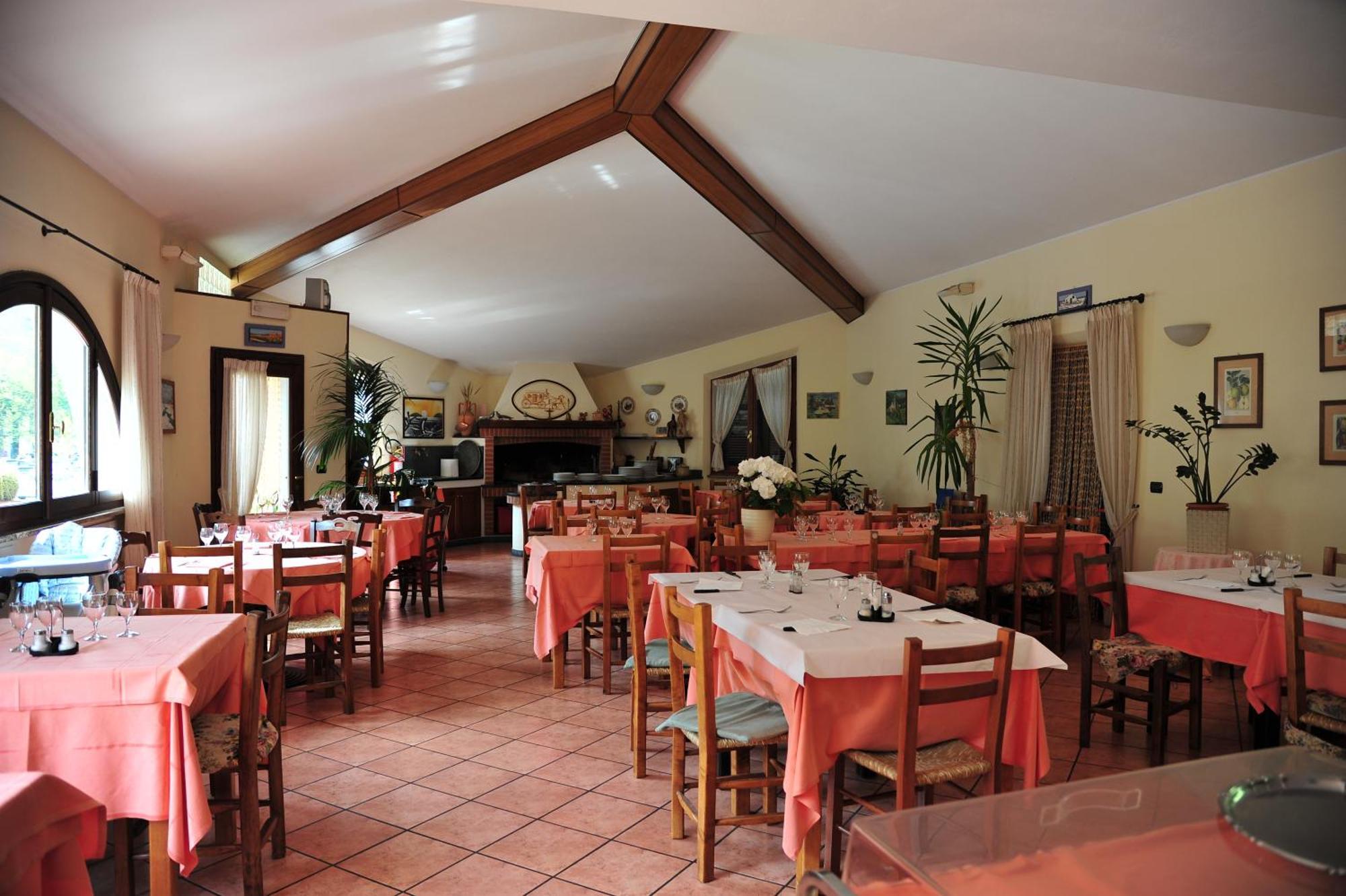 Affittacamere B&B Trattoria Della Posta Maissana Exterior photo